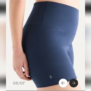 NOBULL High-Rise 4 Inch Athletic Shorts - Night Navy - Women's SZ Medium